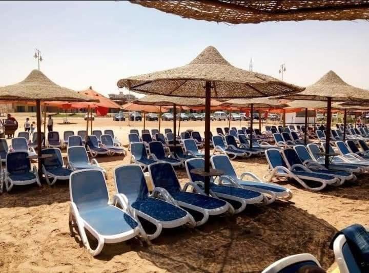 Seaview Chalets In Porto South Beach - Families Only Айн-Сохна Экстерьер фото